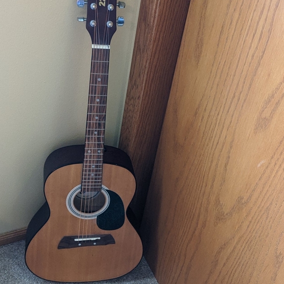 Guitar - Picture 2 of 2